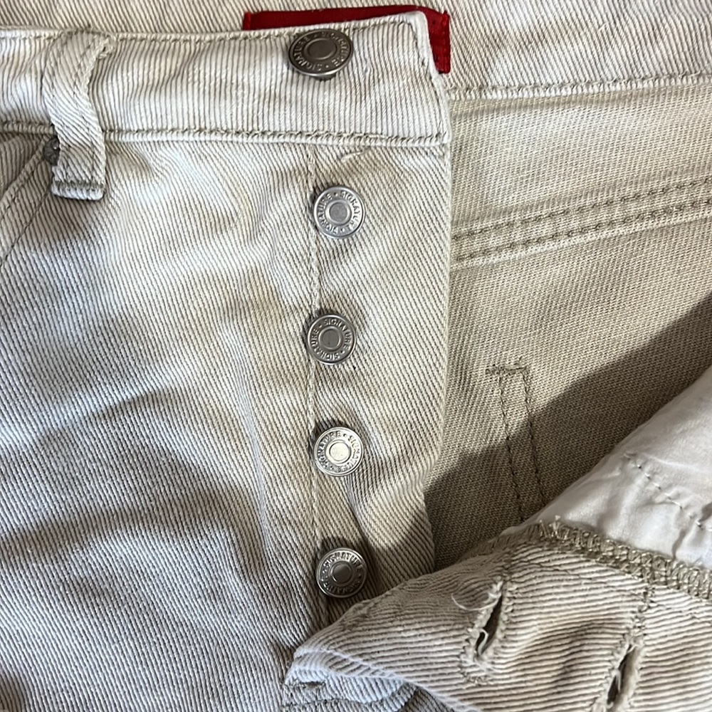 Tan shorts - Picture 3 of 5